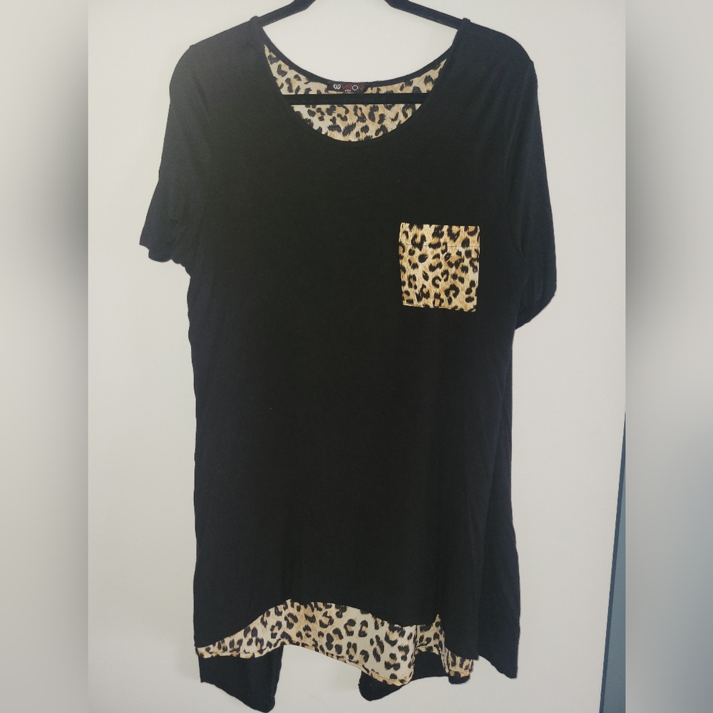 Black Leopard Print Women's Top